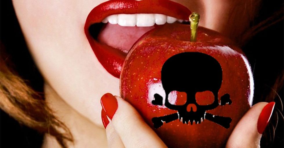 Did You Know These 16 Everyday Foods Can Kill You If They're Not