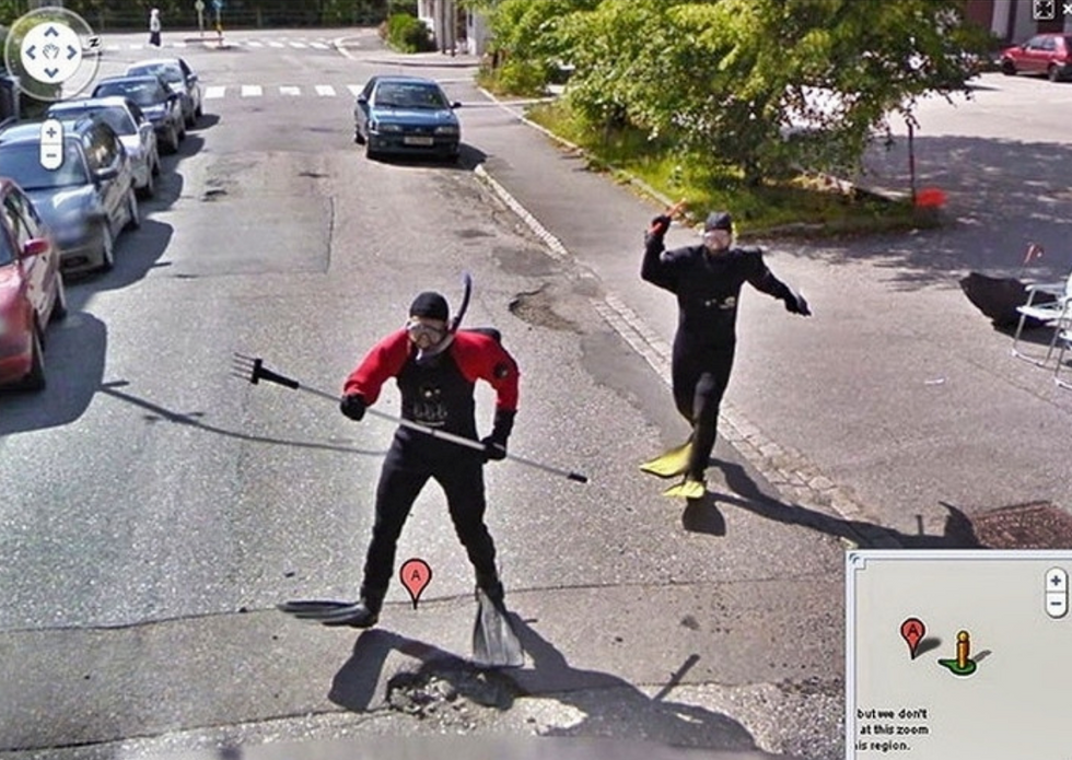 19 of the Funniest Things You Can Find on Google Street View | 22 Words