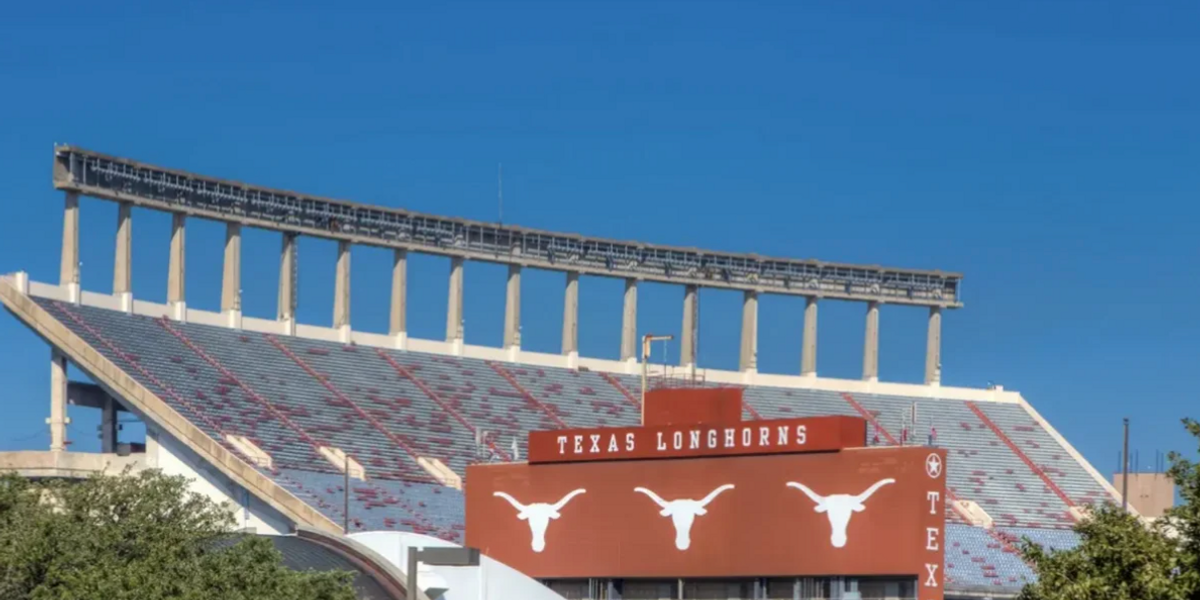 Steve Sarkisian Officially Announced As Head Coach Of Longhorns Austonia