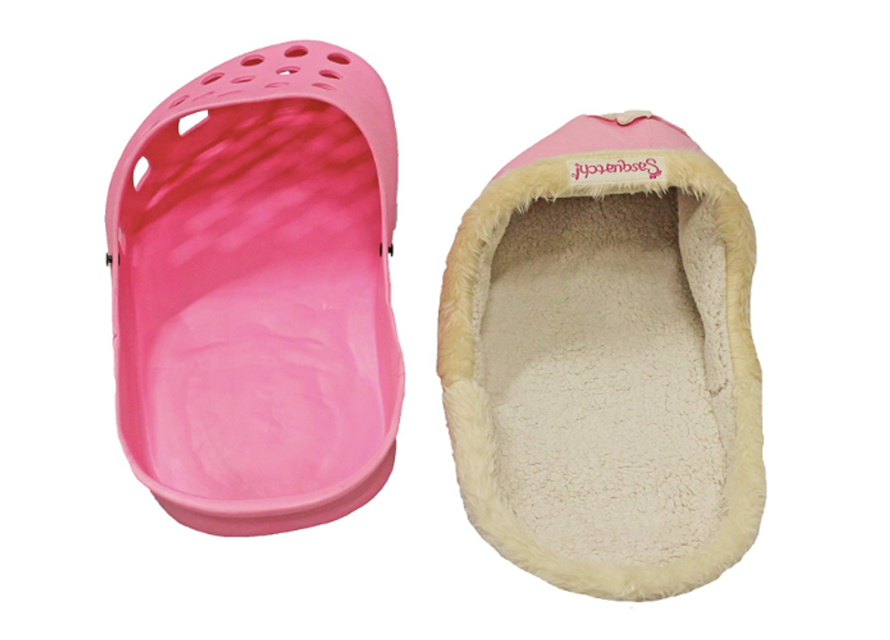 Giant Shoe Beds Exist For Dogs That Love Slippers 22 Words