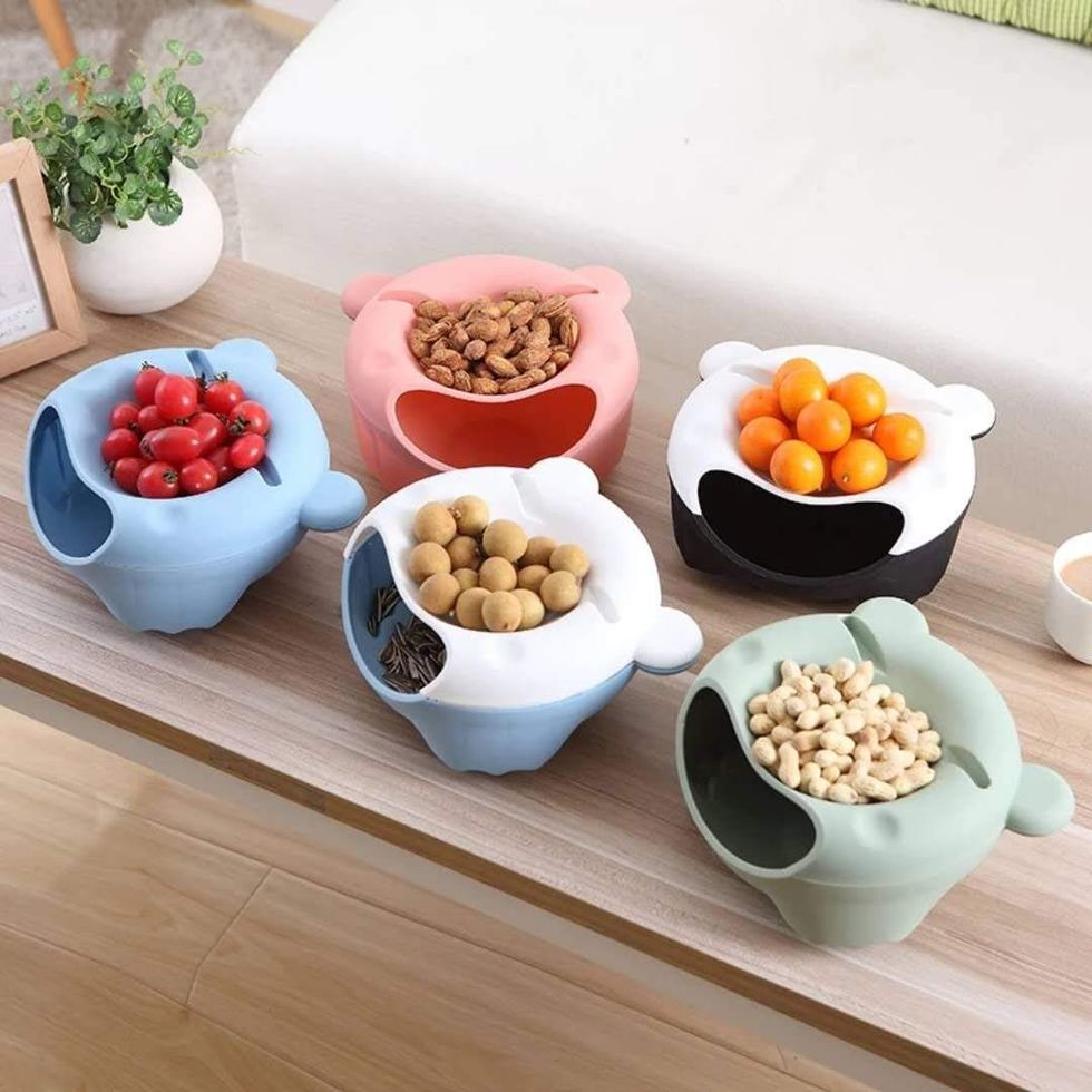 Snack bowls hold various vegetables.