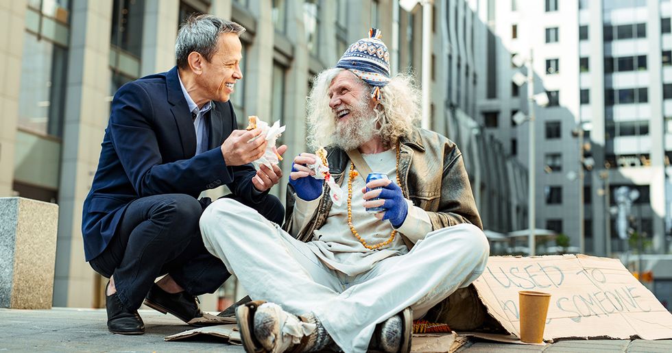 Wholesome Interactions Between Strangers That Will Bring a Smile to