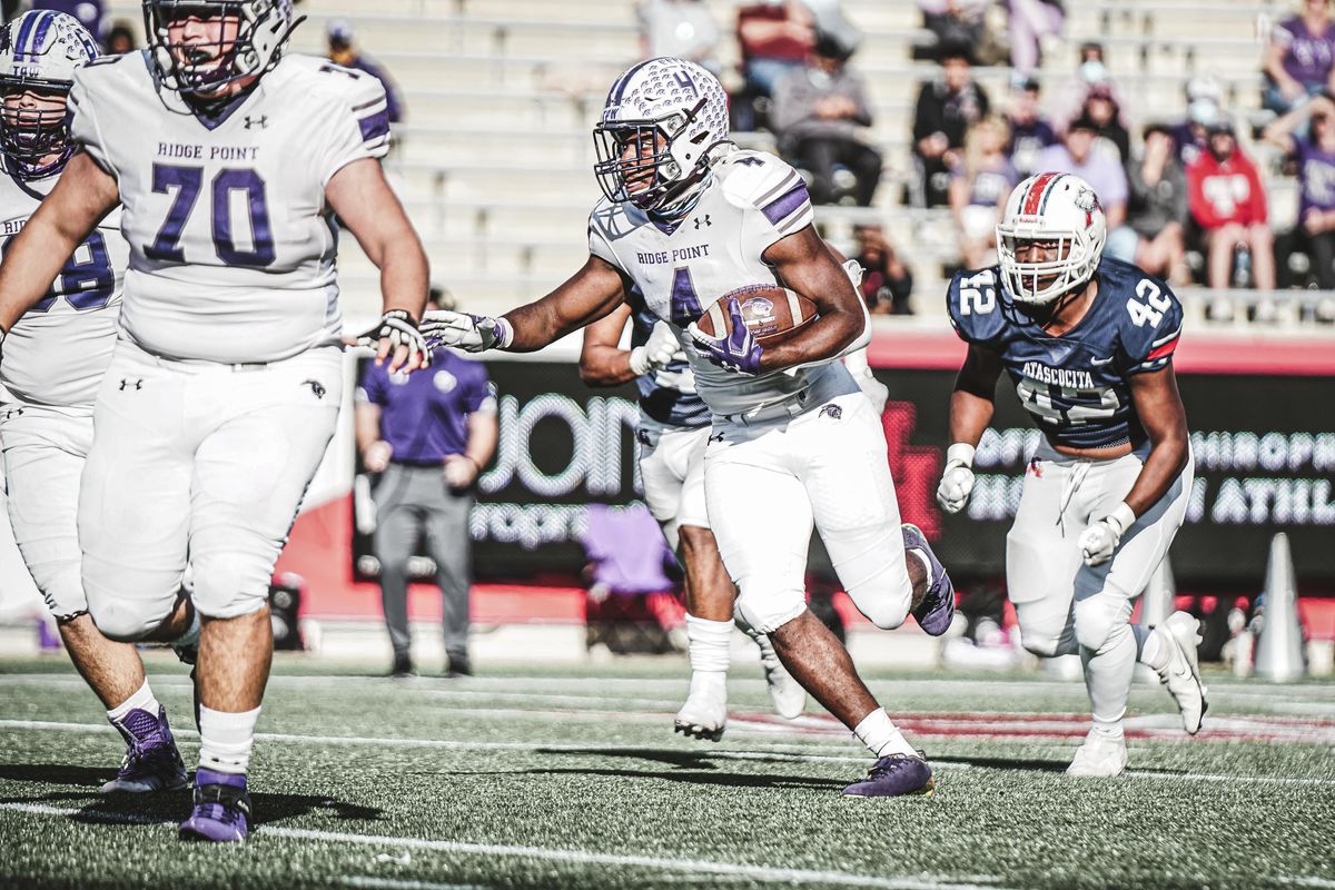 VYPE U Photo Gallery: Ridge Point pushes past Atascocita