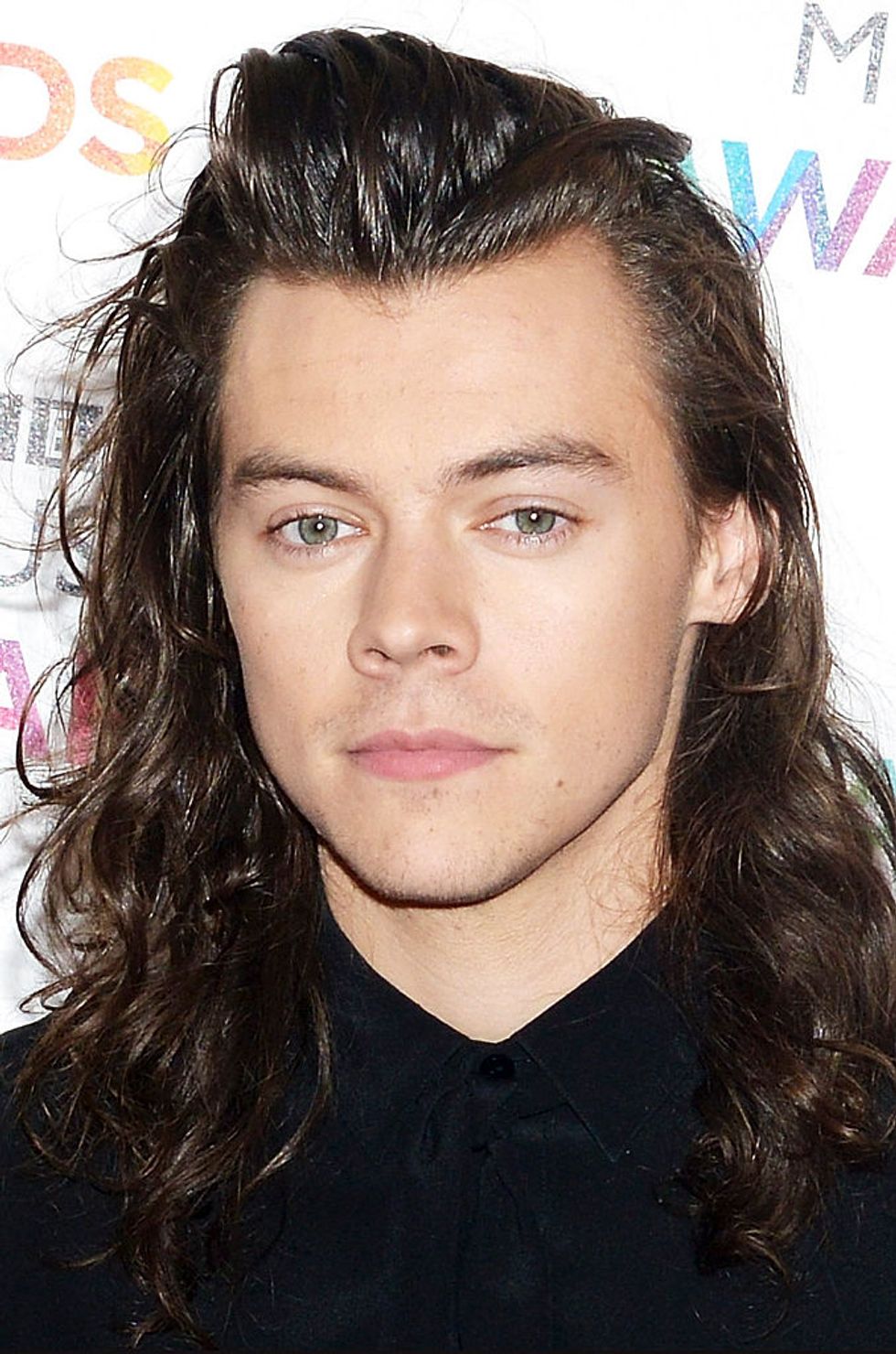 Harry Styles Has a Bowl Cut and Actually Looks Hot | 22 Words