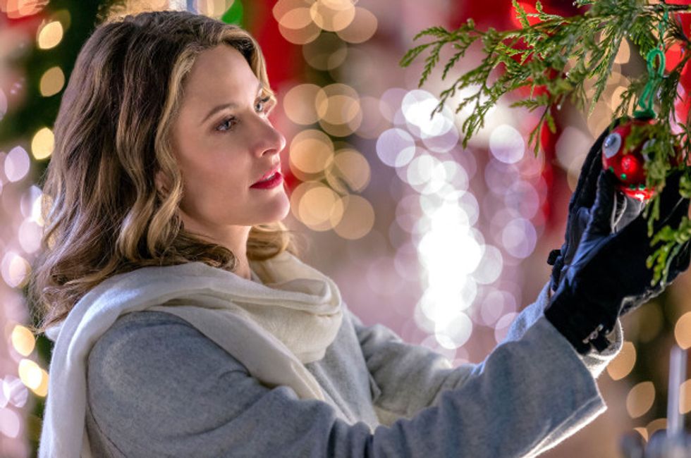 Hallmark Just Released Its Full Christmas Movie Schedule | 22 Words