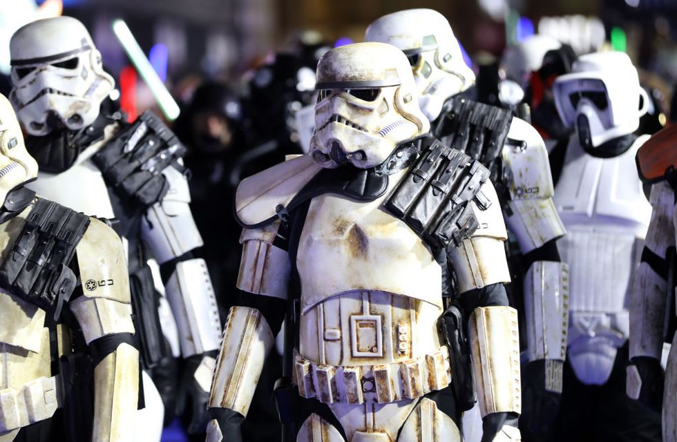 'The Mandalorian' Finally Admits Stormtroopers Are Awful Shooters | 22 Words