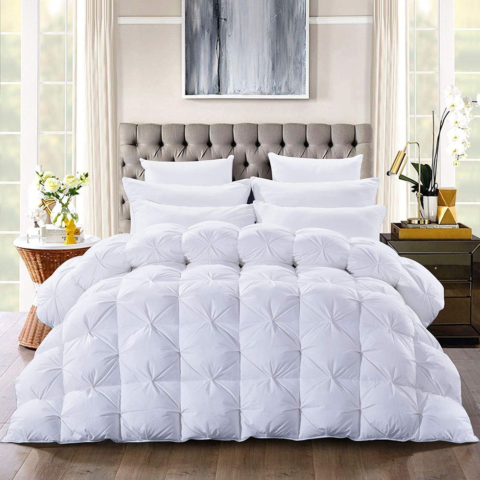 The 10 Best, Most Comfortable Duvets and Down Comforters (2020) 22 Words