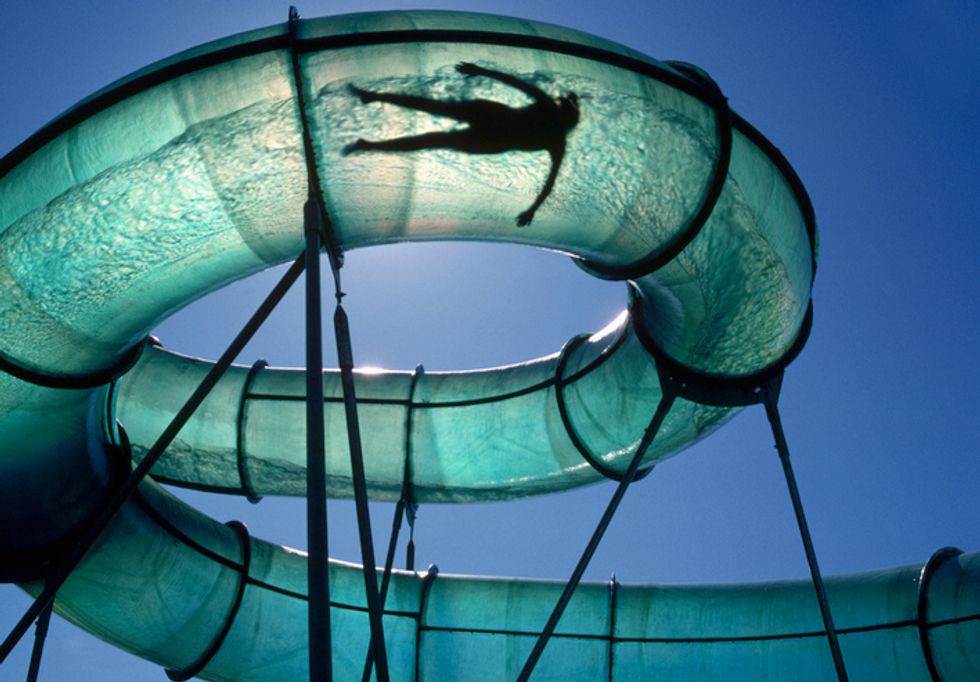 Man Dies After Getting Stuck in Water Park Support Pipe 22 Words