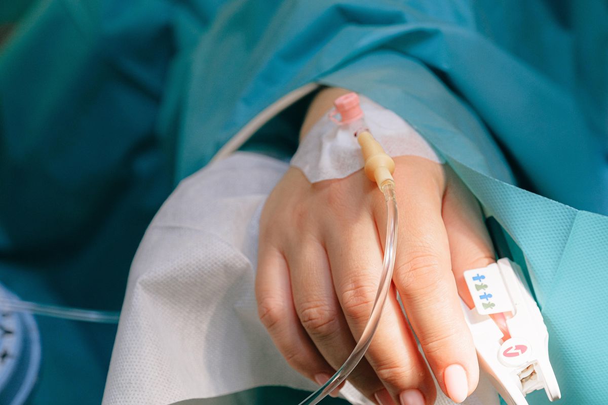 As COVID vaccines remain limited, a surge in Austin threatens to exceed ICU capacity by mid-January