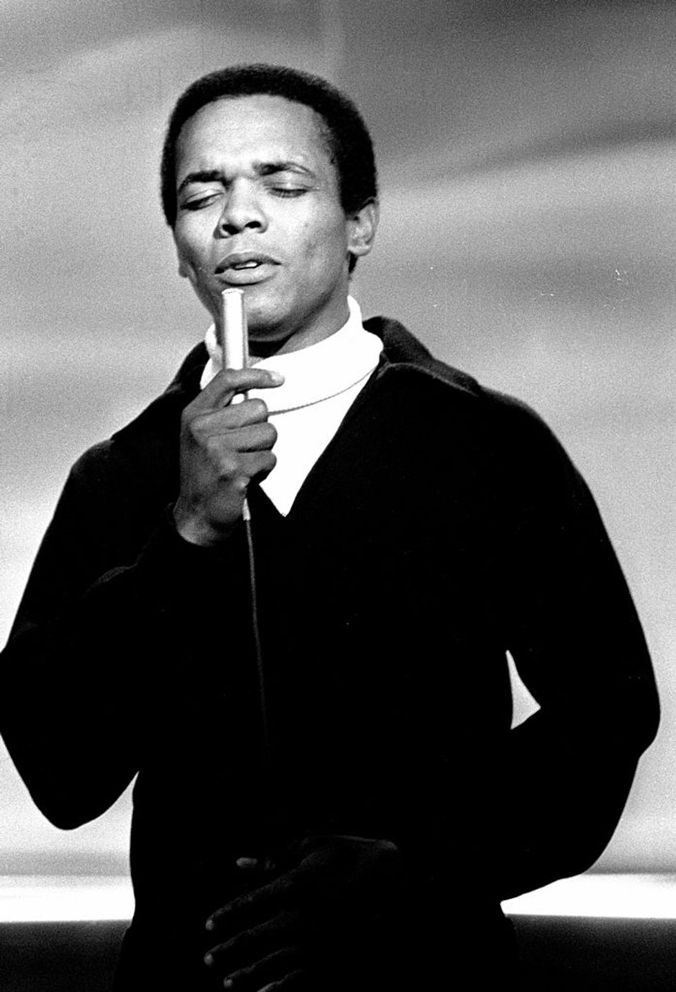 'I Can See Clearly Now' Singer Johnny Nash Dies Aged 80 | 22 Words