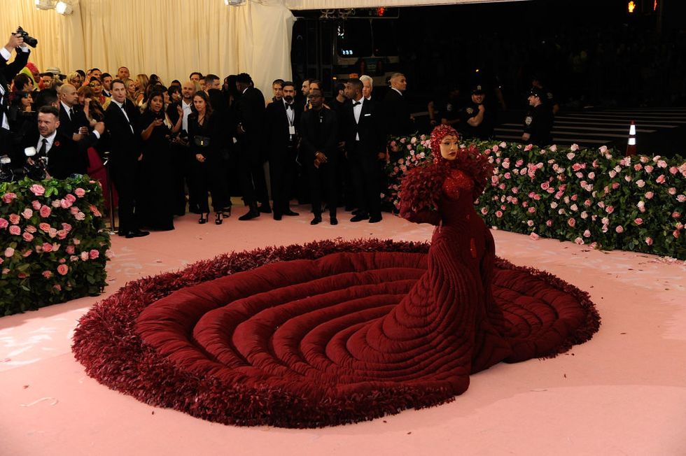 met gala blanket outfit