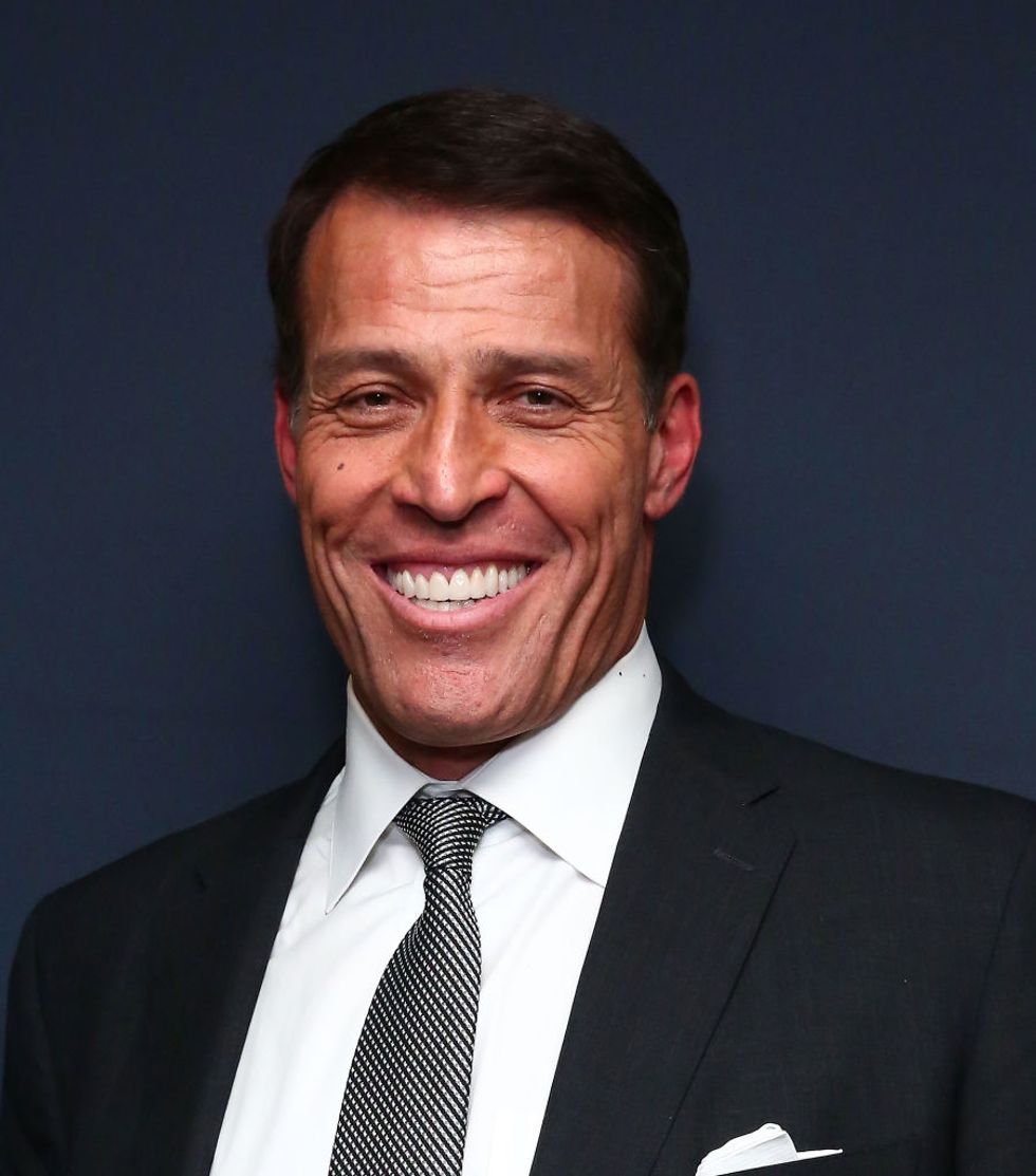 Celebrity Life Coach Tony Robbins Accused Of Sexual Misconduct By Four Women 22 Words 