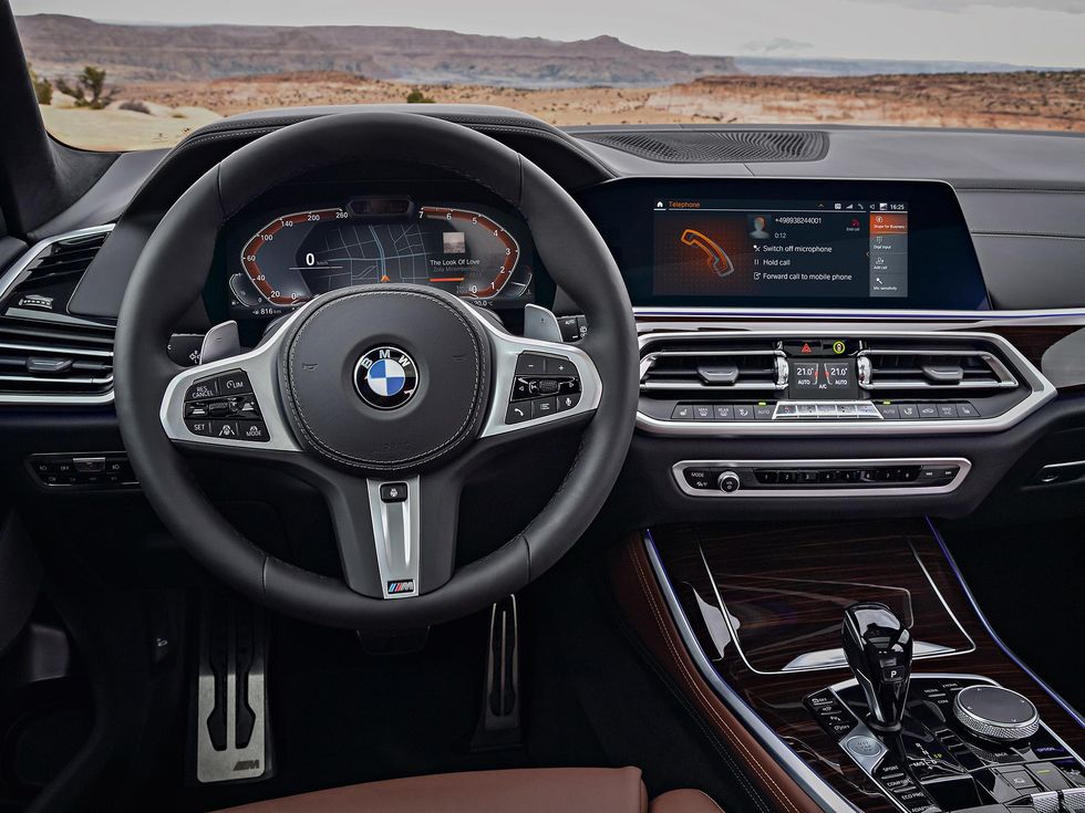 BMW Operating System 7.0. (09/2018)