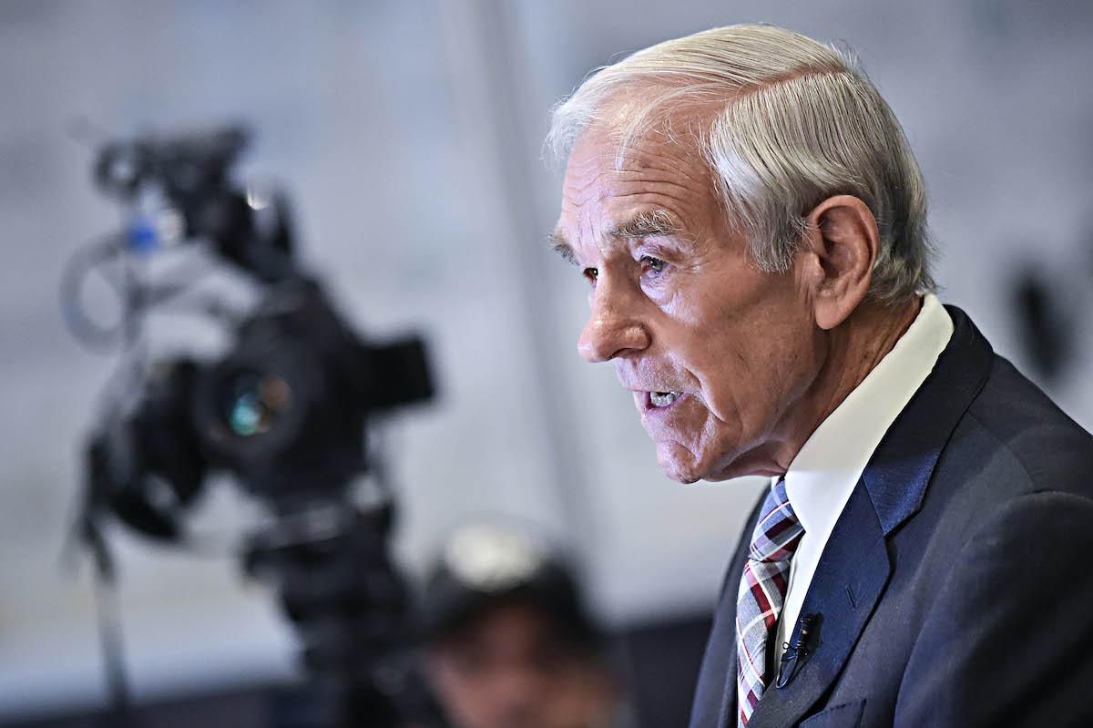 Il totem repubblicano censurato dai social: «Confini non chiari fra aziende e politici»