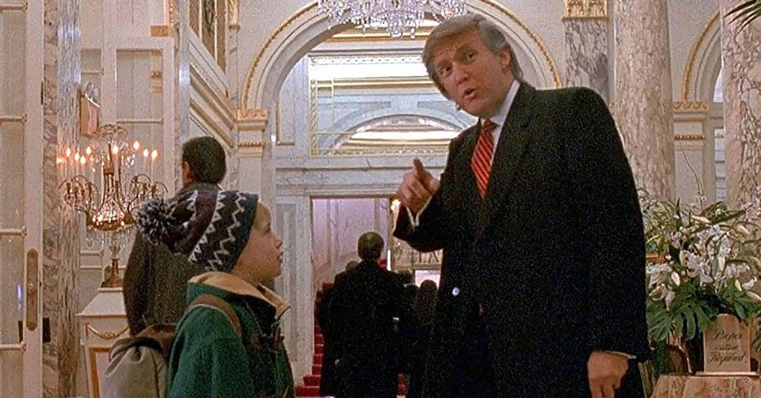 Macaulay Culkin Throws His Support Behind Viral Petition To Edit Trump Out Of 'Home Alone 2'