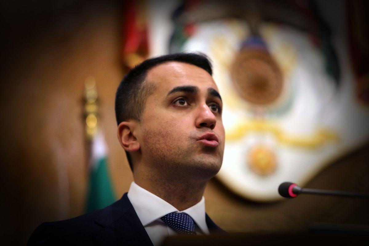 Il «tonno» era una Balena bianca e ora i grillini sono appesi a Mastella