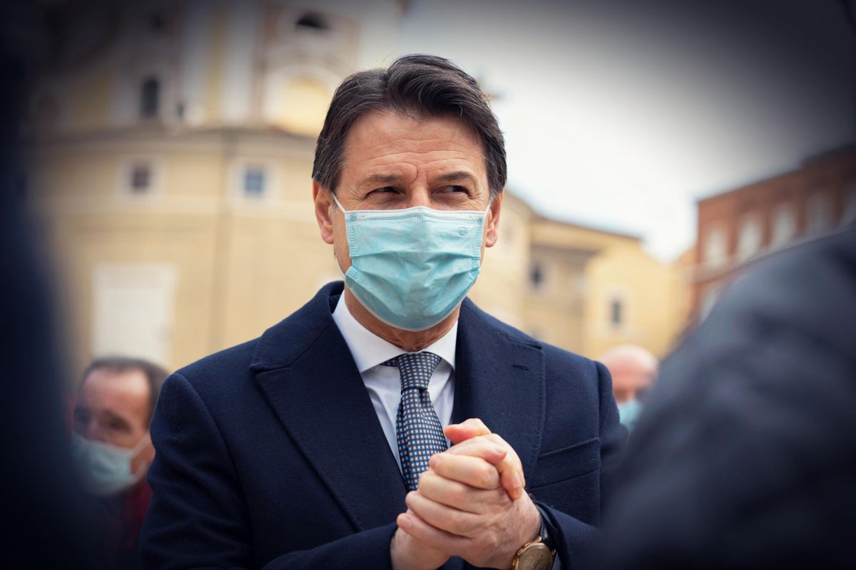 Conte tenta il tris coi nuovi Scilipoti