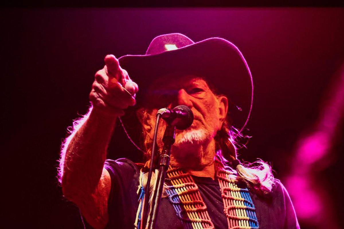 Beloved Austin native Willie Nelson receives COVID vaccine