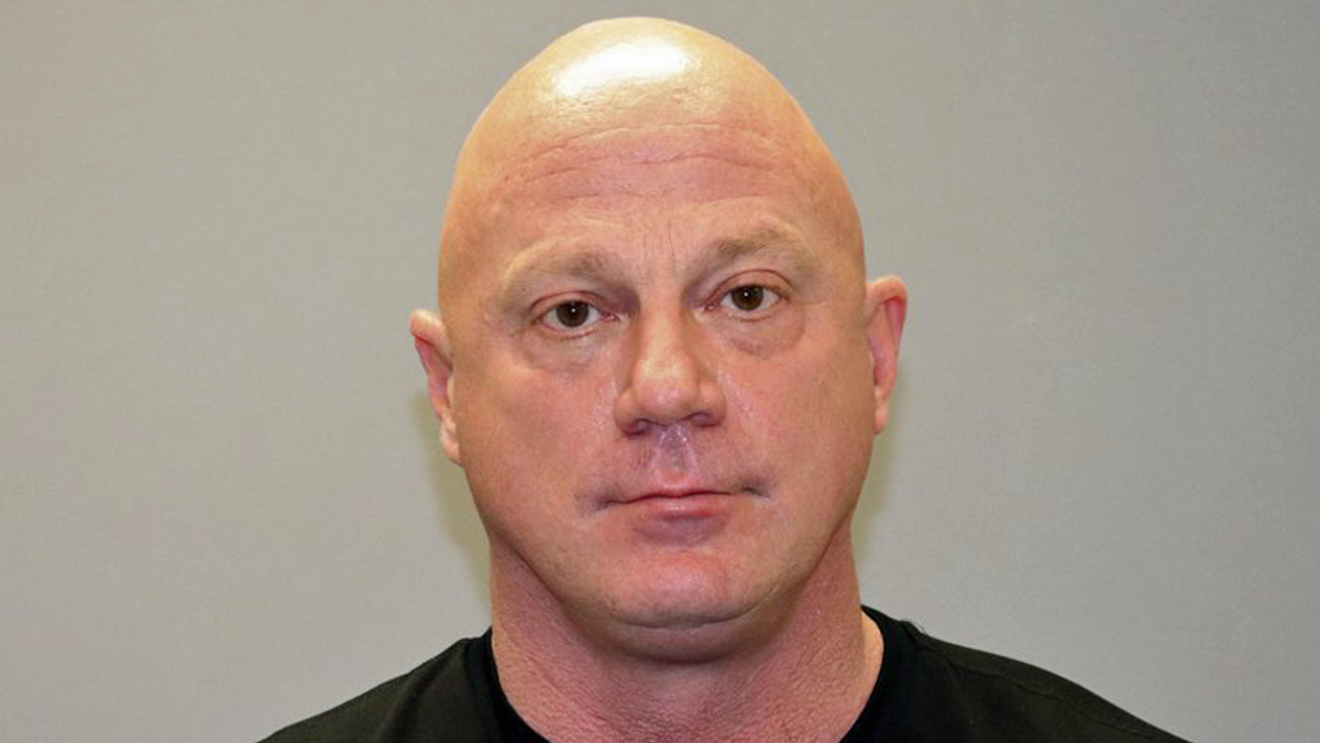 Prosecutor says zipcuff insurgent meant to kidnap -- Texas judge allows him 'home confinement': report
