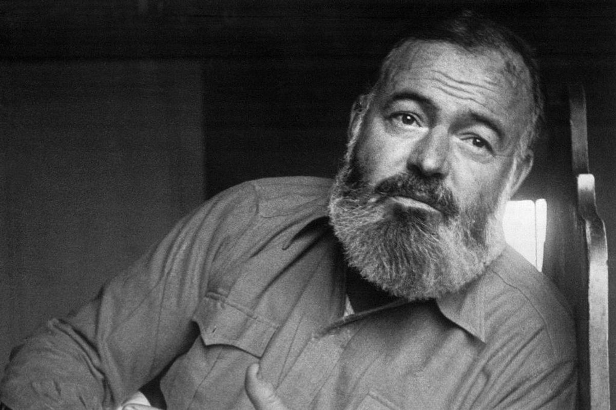 L’alcol, autoterapia del depresso Hemingway