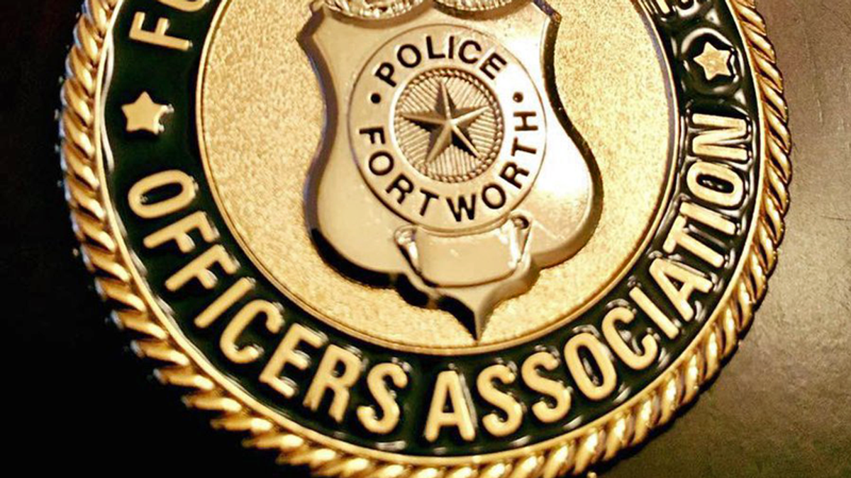 Cop union joins Parler — just as the Twitter competitor for extremists gets deplatformed
