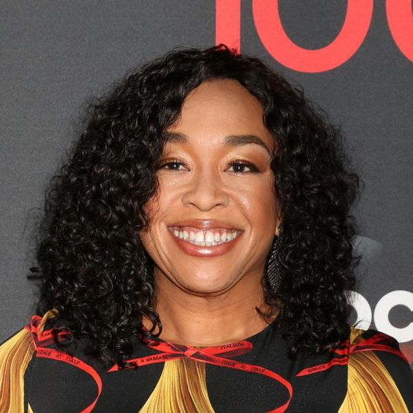 Inside Shonda Rhimes Net Worth Bridgerton Netflix Xonecole Women S Interest Love Wellness Beauty Inside Shonda Rhimes Net Worth Bridgerton Netflix Xonecole Women S Interest Love Wellness Beauty