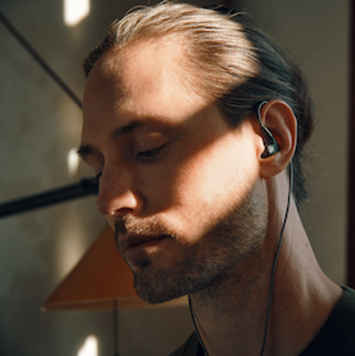 Sennheiser's IE 300 headphones pack pro-level audio inside - Gearbrain