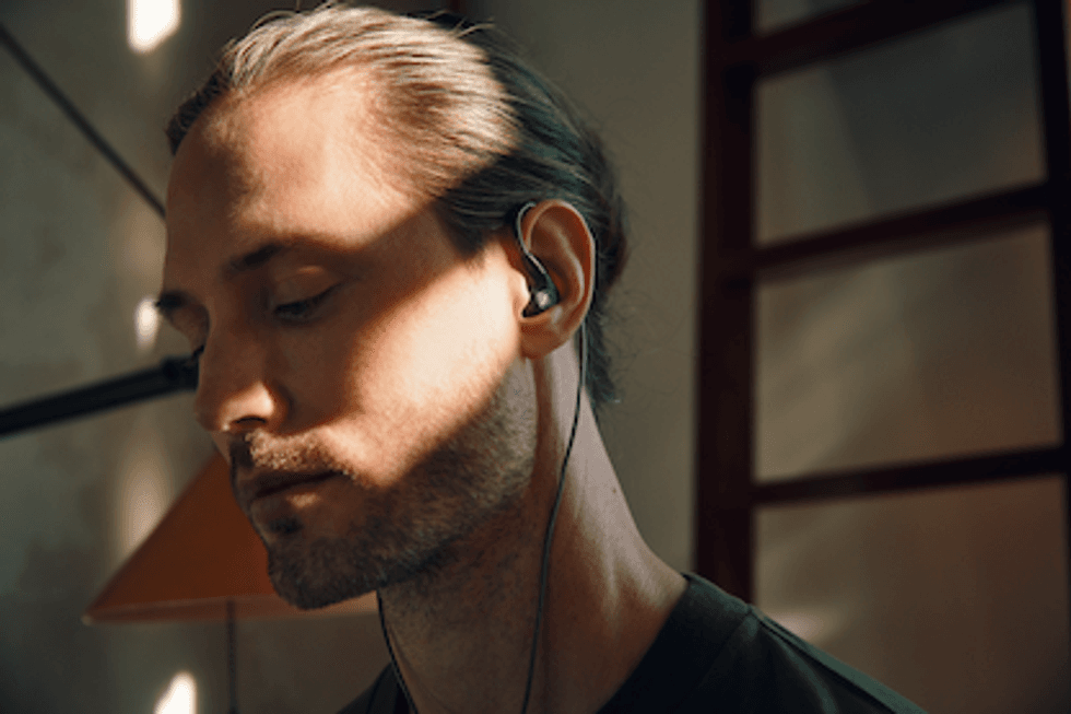 Sennheiser's IE 300 headphones pack pro-level audio inside Sennheiser's IE 300 headphones pack pro-level audio inside