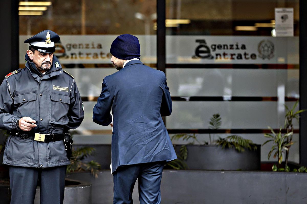 Finta minisanatoria per 50 milioni di cartelle