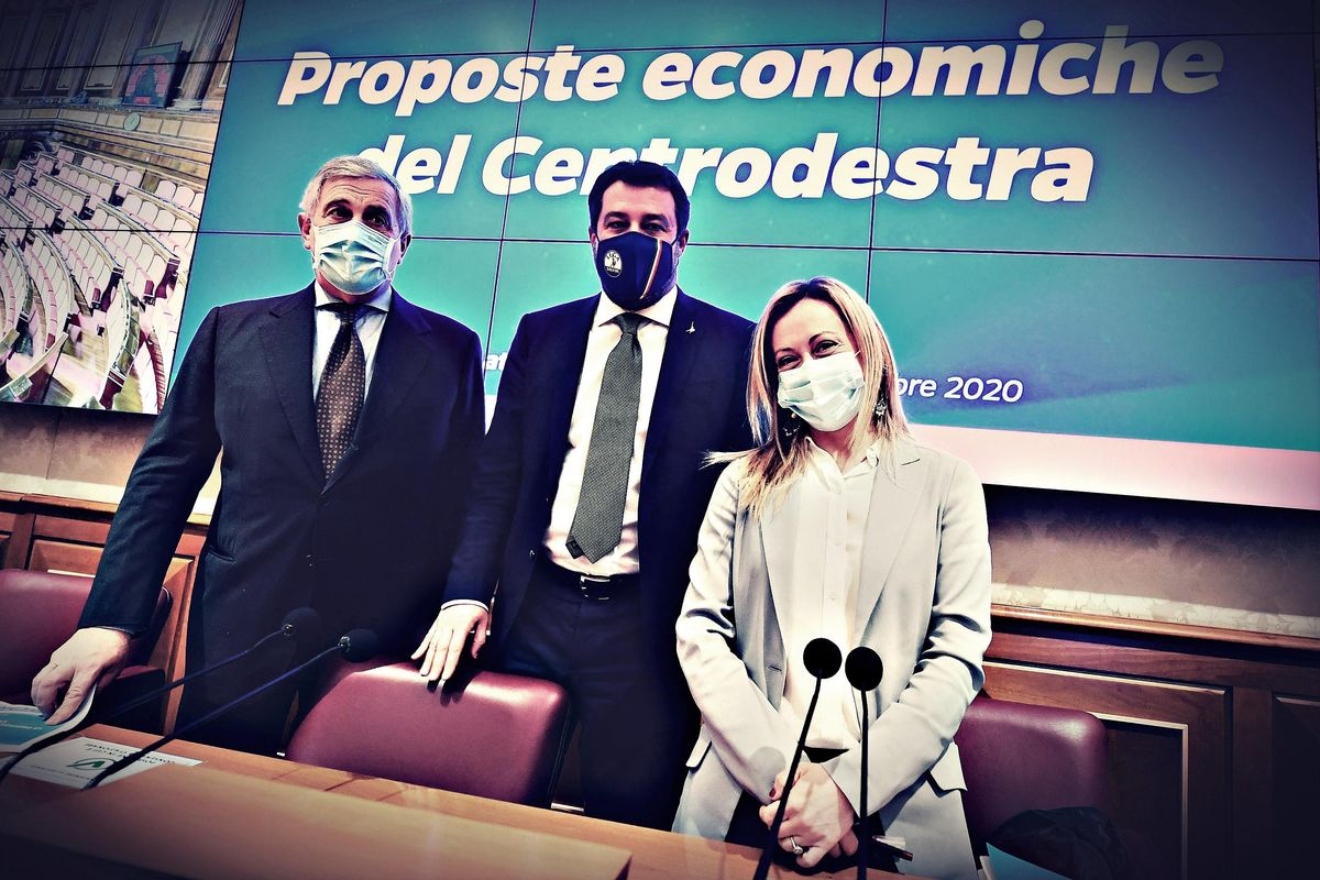 Il centrodestra si compatta: chiede di tornare alle urne e attende il flop del mediatore