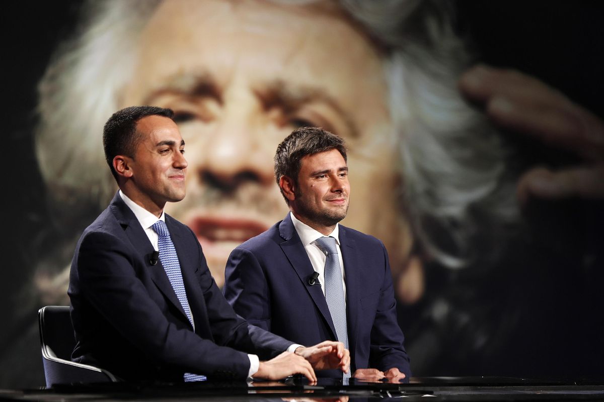 I frondisti m5s possono fare scherzi ma il richiamo del mutuo resta forte