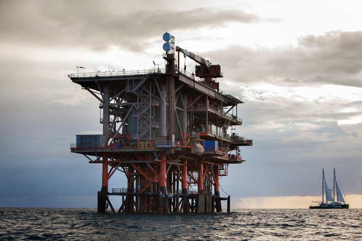 Pd e grillini paralizzano l'Italia sulla transizione energetica