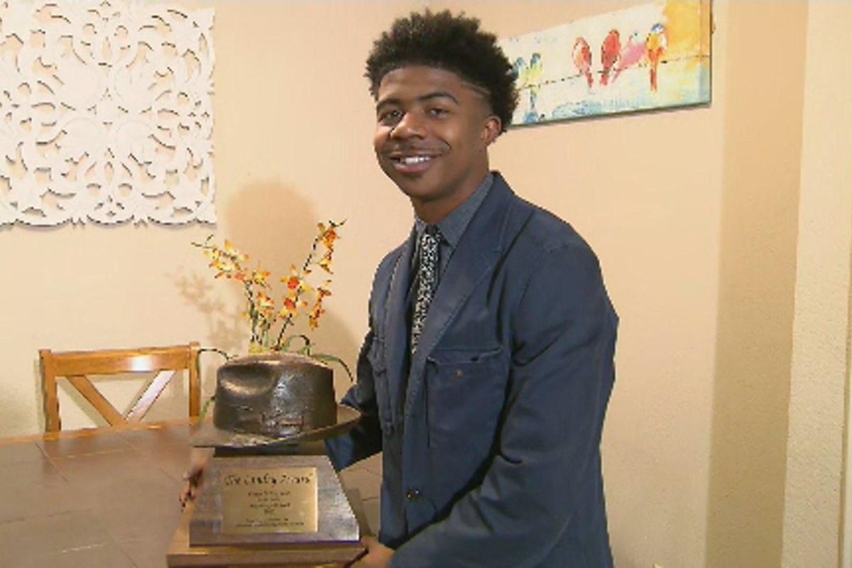 JoJo Earle becomes Aledo's second Landry Award recipient