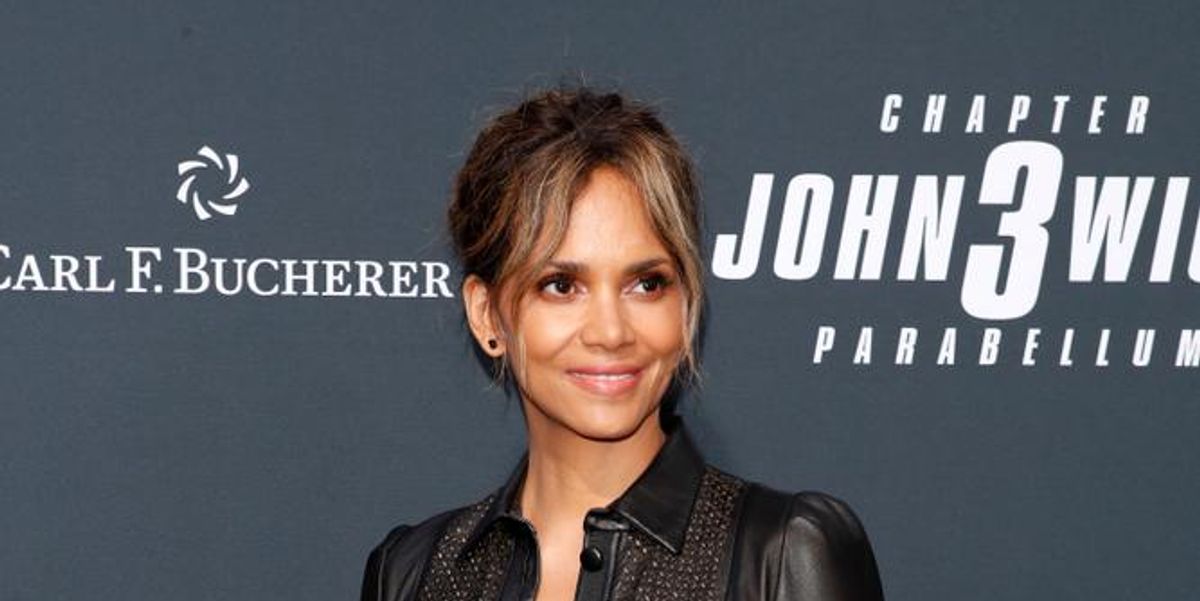 Halle Berry's Mini-Circuit Is The Secret To Looking Like A Snack All Year Long
