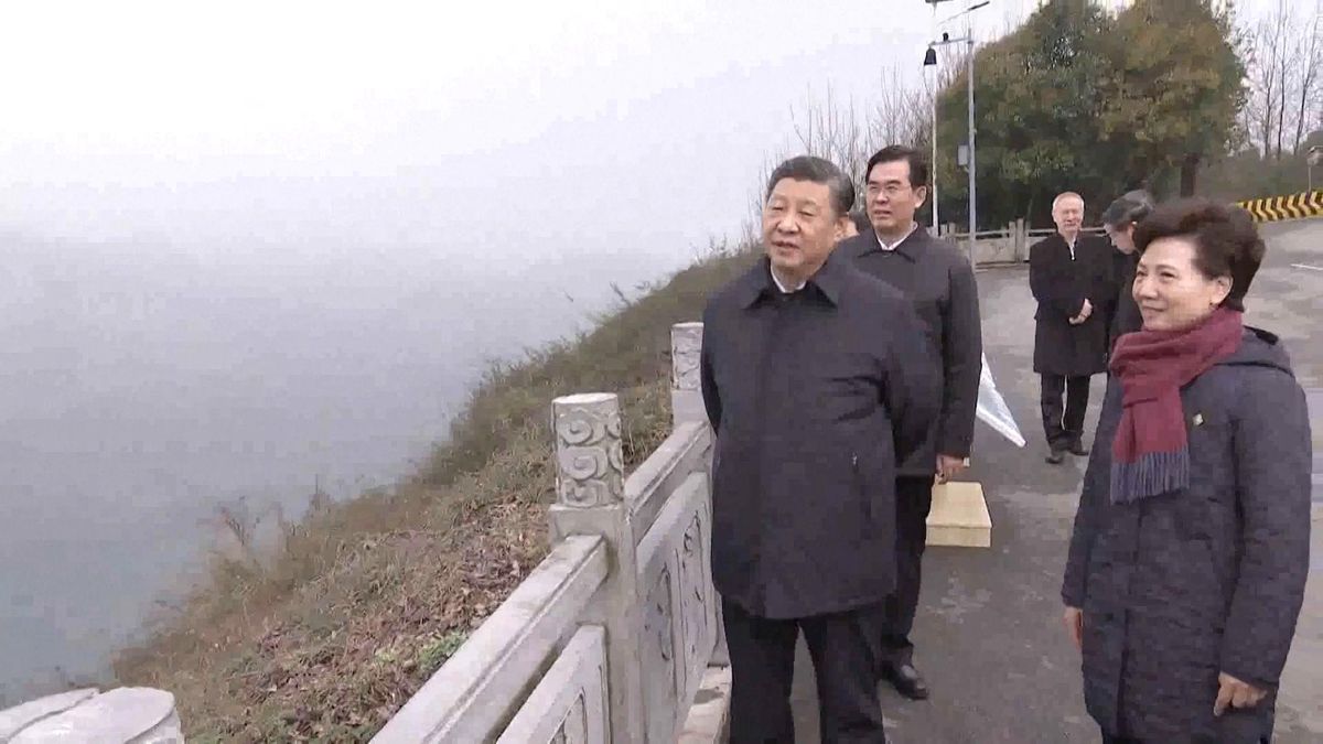 Xi visita il Guizhou della Cina Sud Occidentale prima del capodanno cinese