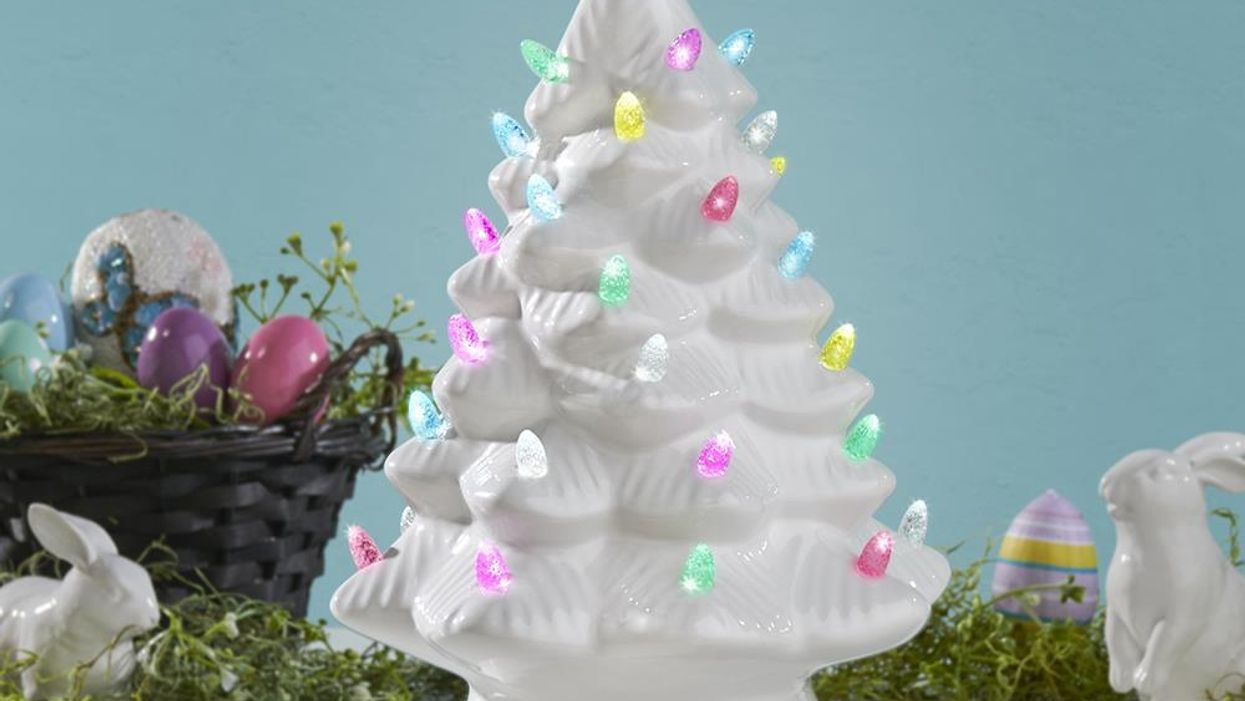 Ceramic Easter trees give us total nostalgia