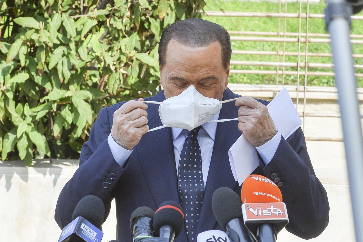 A destra condannano i transfughi. Ma Forza Italia rischia smottamenti
