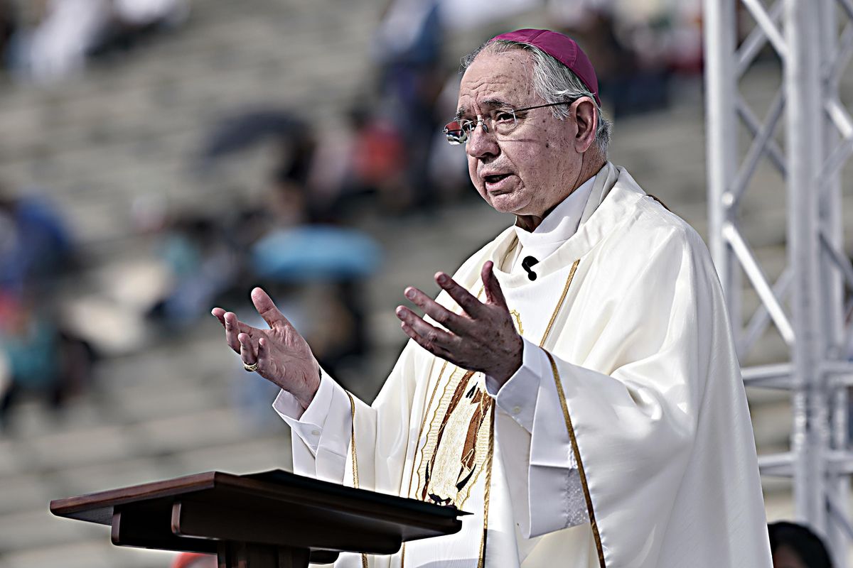 Papa Francesco frena gli appelli anti aborto dei vescovi americani