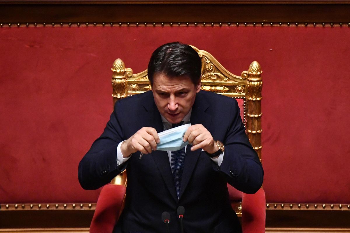 Povera patria in mano a un servo Truffaldino