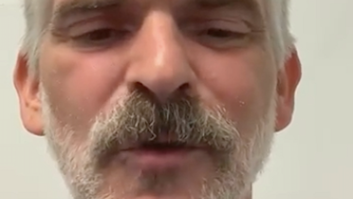 Hawaii GOP official resigns over bizarre defense of Qanon cultists