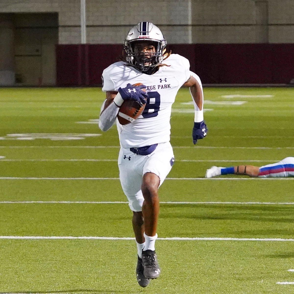 NO STARS, NO PROBLEM: College Park's Scott commits to LSU