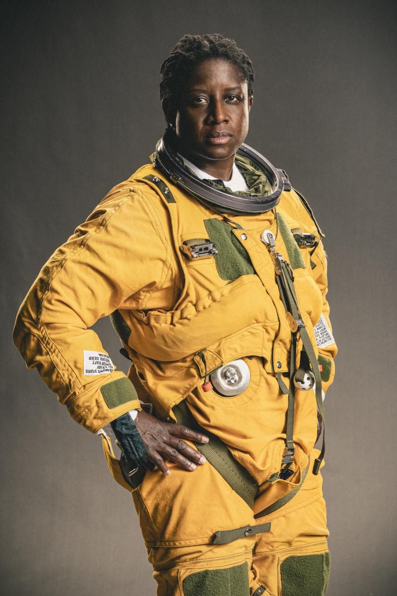 \u200bMerryl Tengesdal in a pilot uniform