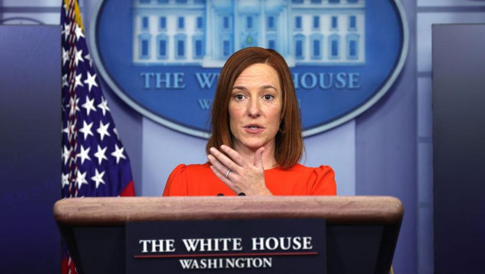 Jen Psaki cornered by reporters with Biden pledge over WH staffer who allegedly threatened reporter