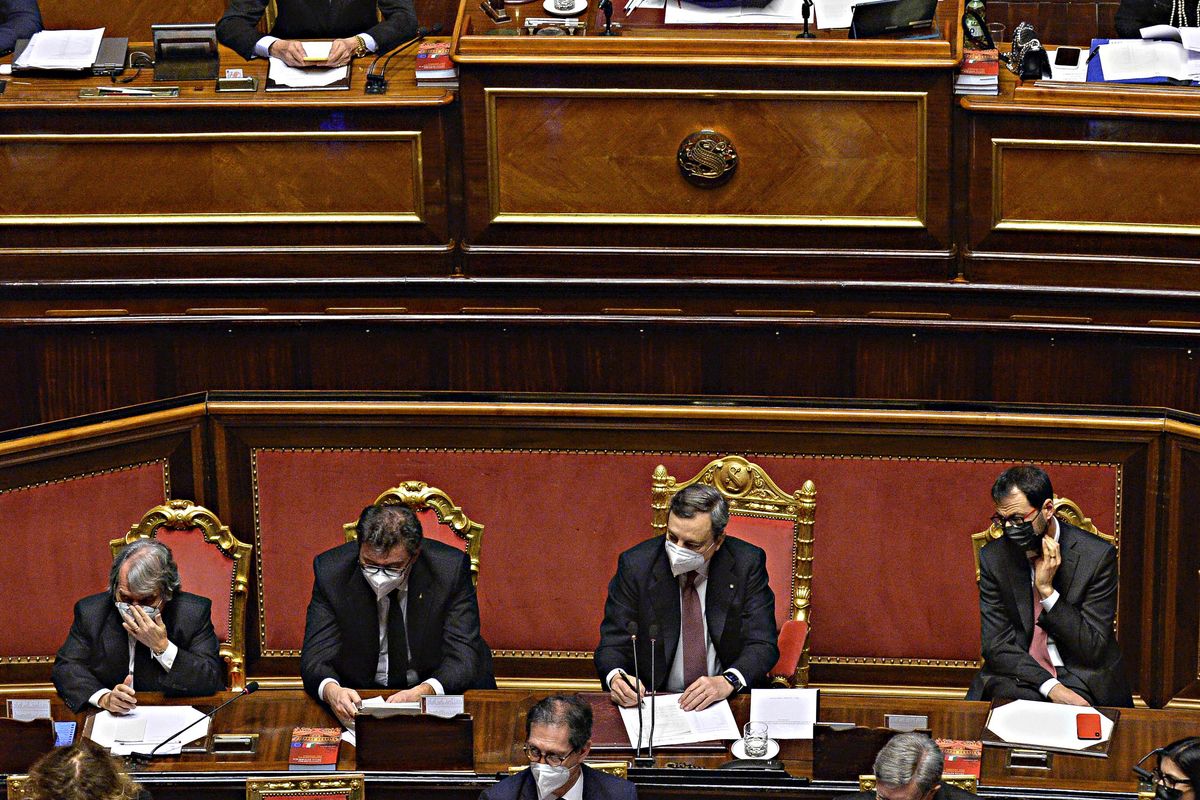 Il Draghi politico da Cavour a Keynes. Cantieri e lavoro senza Greta e sussidi