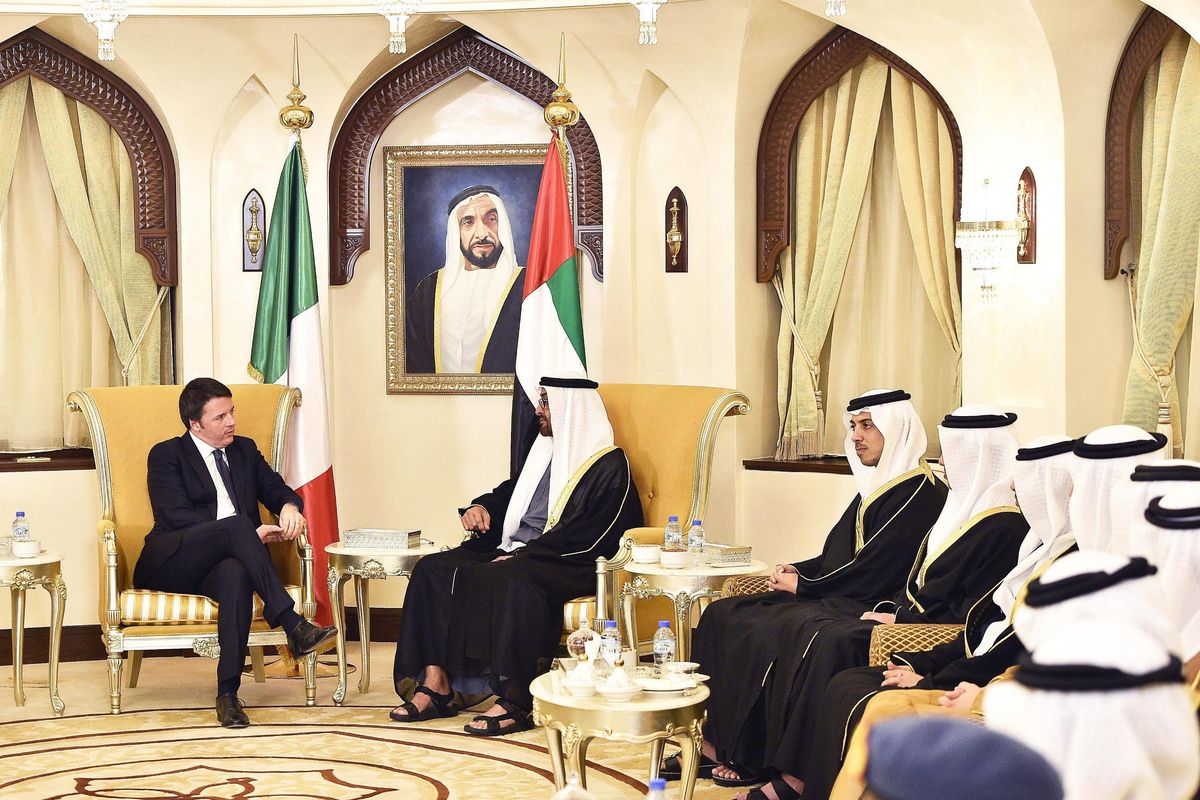 Nell'intrigo sulla principessa rapita spunta una lettera con il nome di Renzi