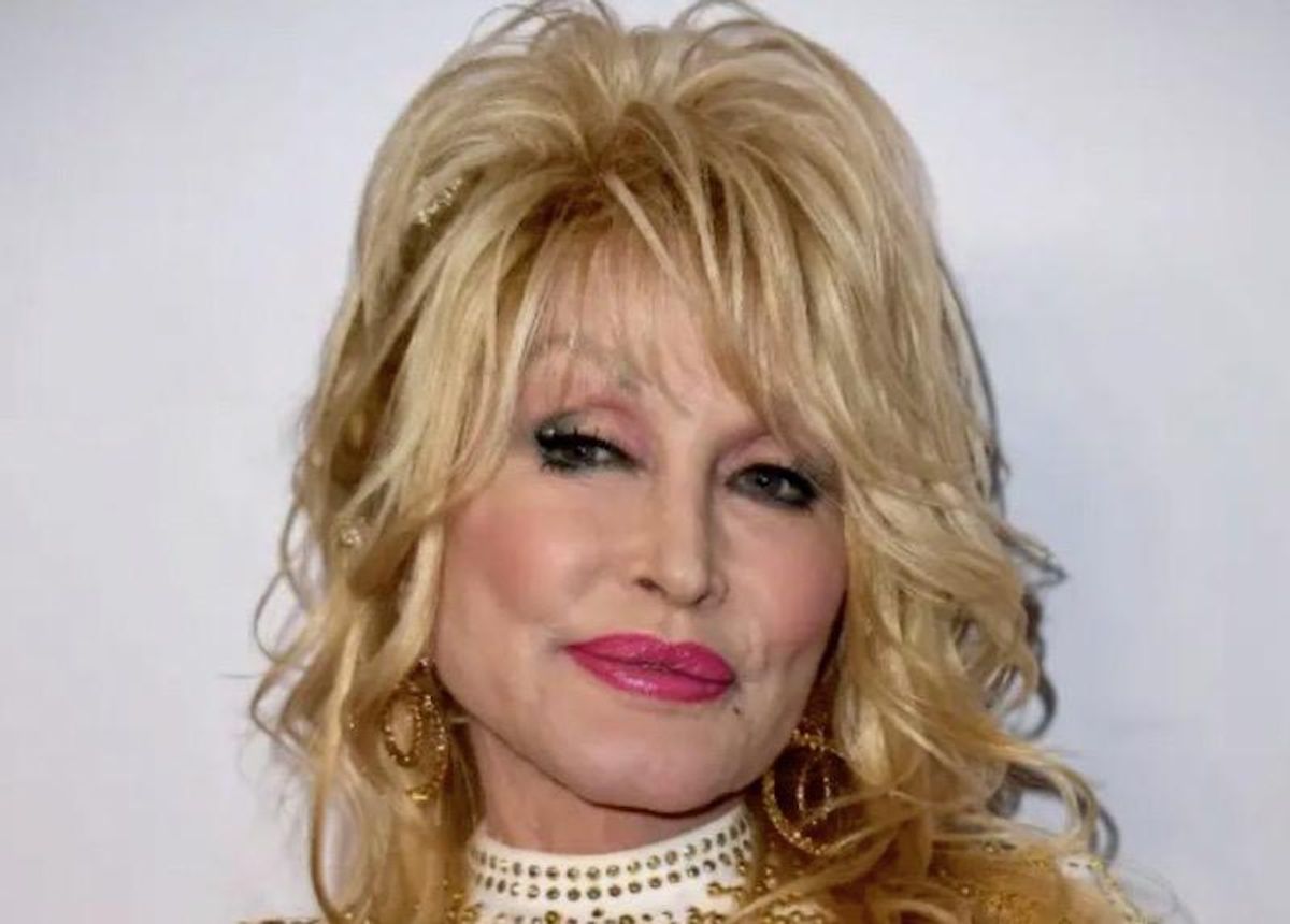 Dolly Parton asks Tennessee lawmakers not to erect statue