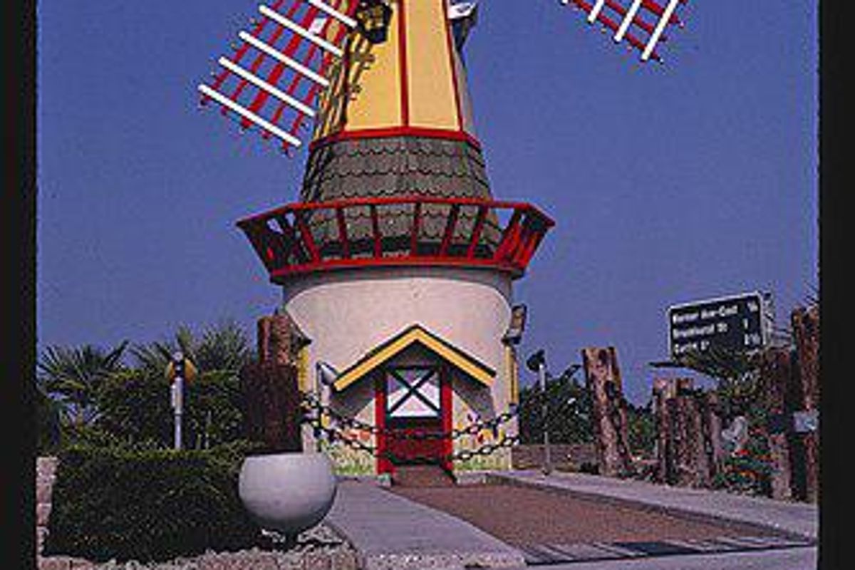 The Windmill Industry Should Sue The F*ck Out Of Fox News, Every Texas Official