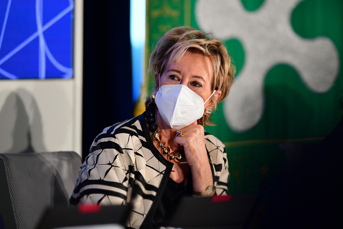 Vaccini, la Lombardia chiede mano libera per cambiare i criteri in base all’emergenza