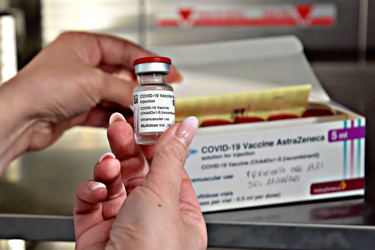 Niente tagli da Astrazeneca: «Rispetteremo i contratti». Roma cambia linea sui ritardi