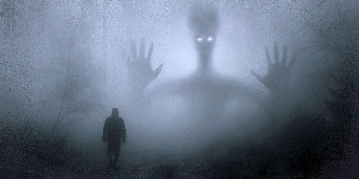 People Describe Their Weirdest Paranormal Experiences